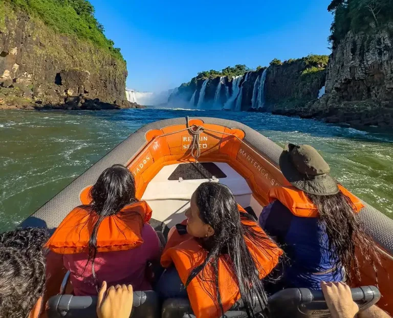 2-Day Both Sides Iguazu Falls Tour with Boat Ride
