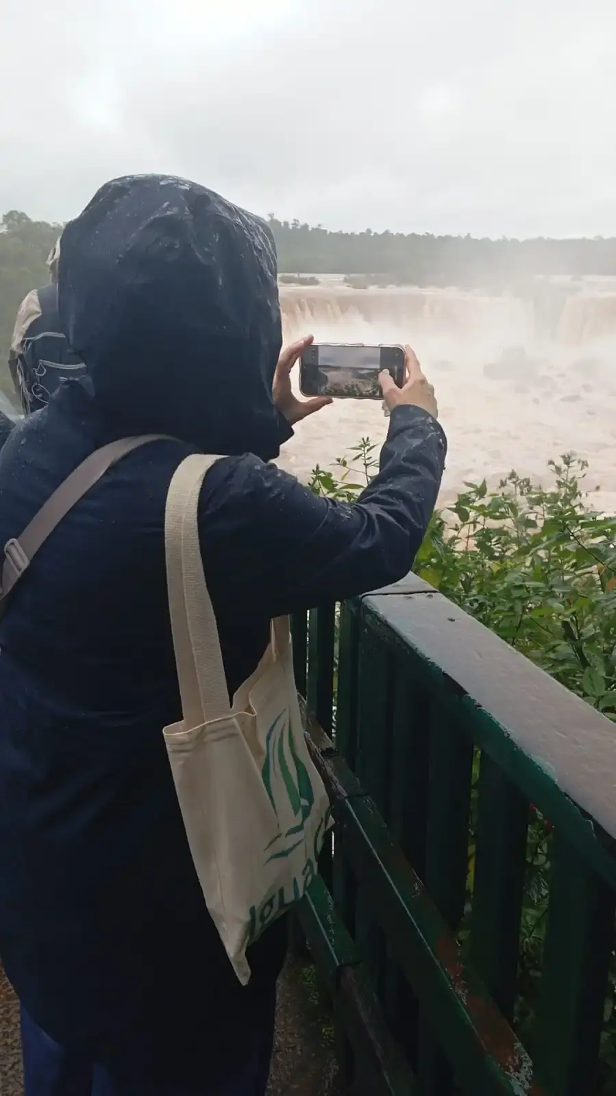 Guest experiencing Iguazu Falls with IguaGo